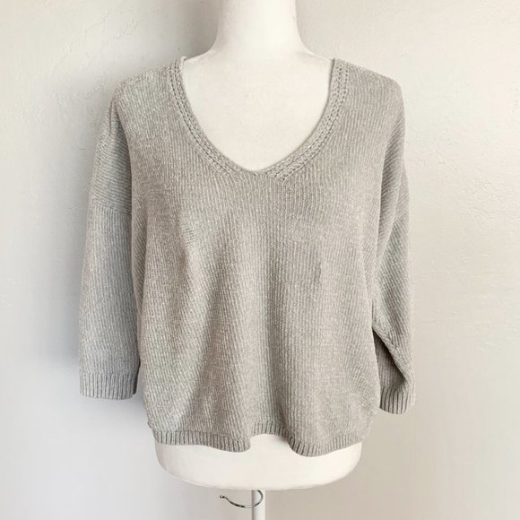 Express Sweaters - Express Silver Polyester V-Neck Knit Sweater